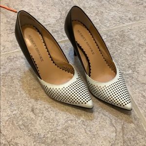 Audrey Brooks Black Heels Size 6.5 Black and White